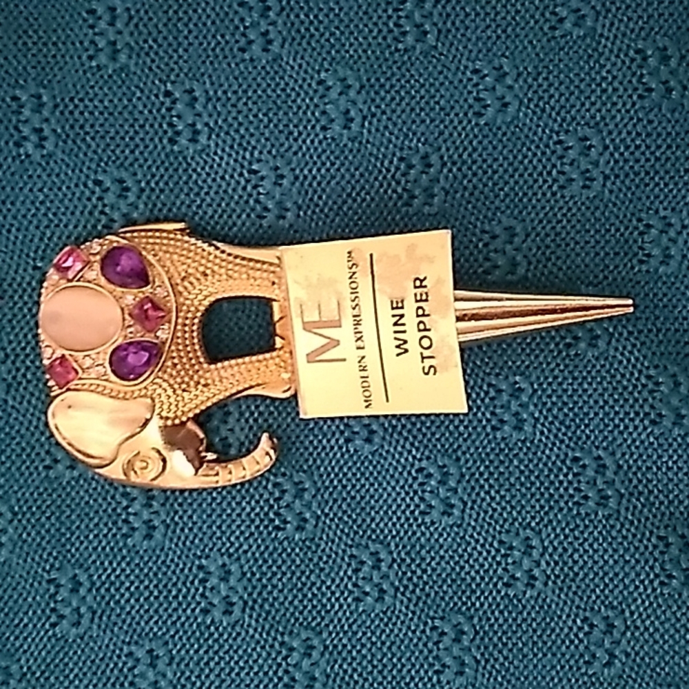 Rhinestones Jeweled Elephant Wine Stopper